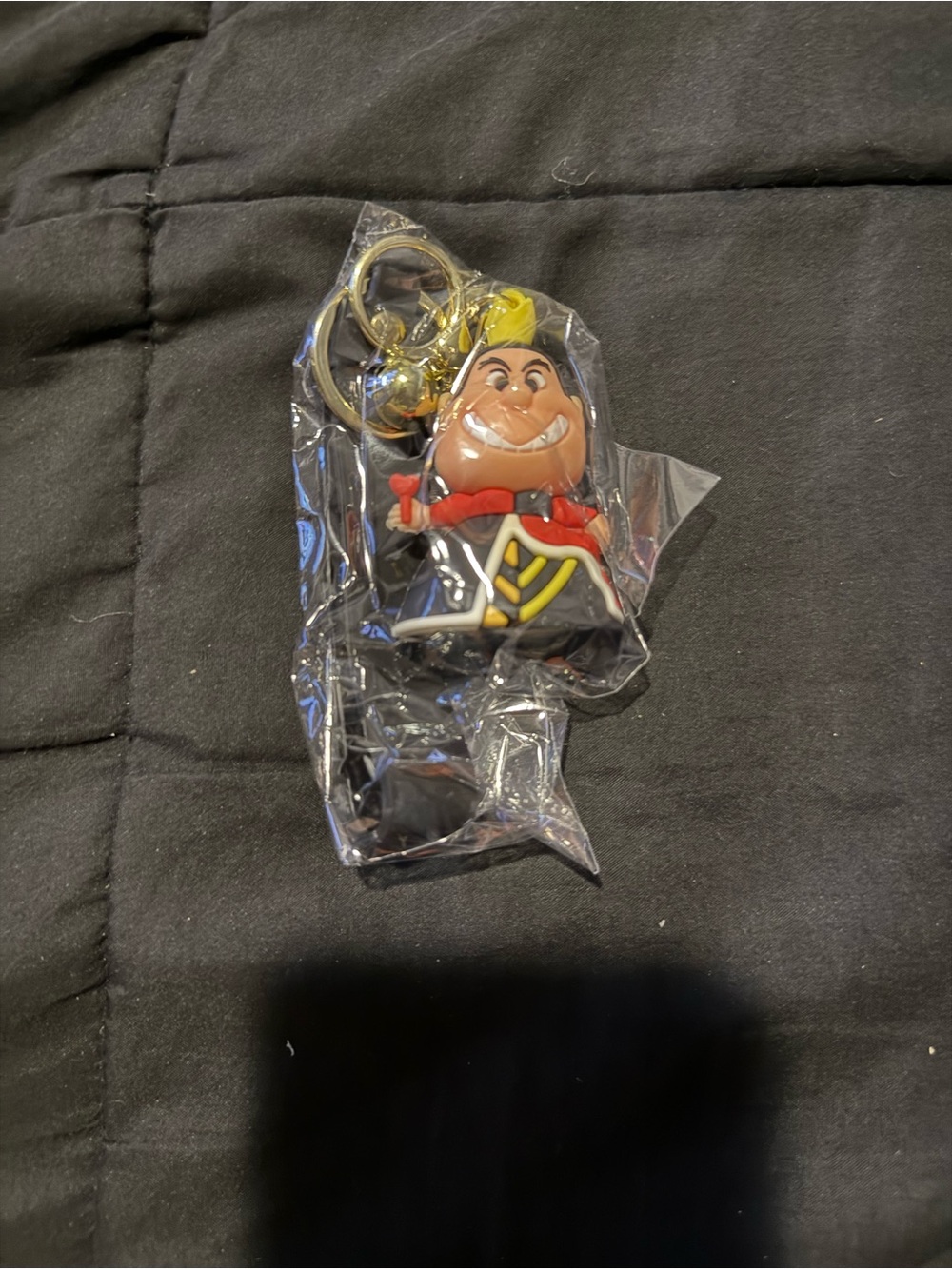 🌟Pick Any 3/$14 Sale Queen Of Hearts Keychain - Picture 2 of 6